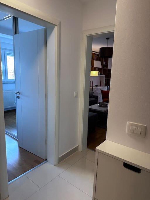 Apartman Pionirska Dolina 塞拉耶佛 外观 照片