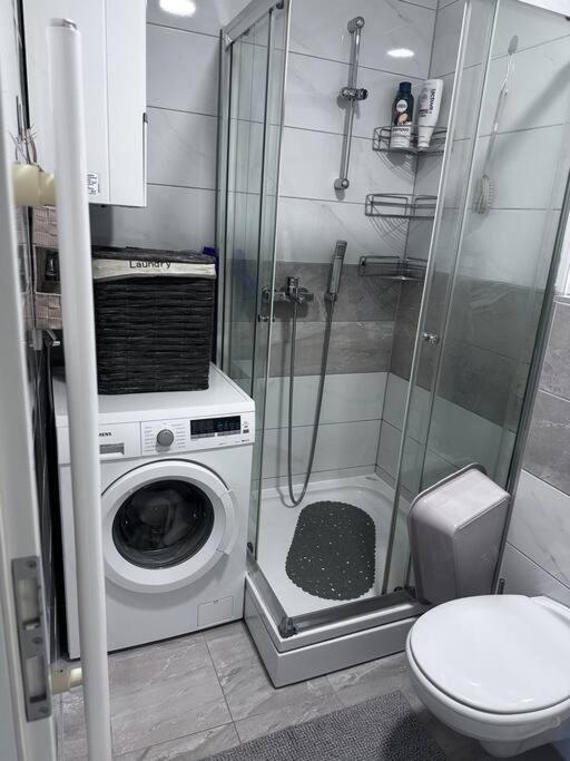 Apartman Pionirska Dolina 塞拉耶佛 外观 照片